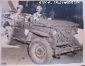 20482406-S Willys MB, 1944 Bill Mauldin and Gregor Duncanin